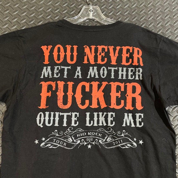 Kid Rock Tour 2011 Black Graphic T-Shirt Hanes Cotton Music Concert Men's L - Picture 3 of 7